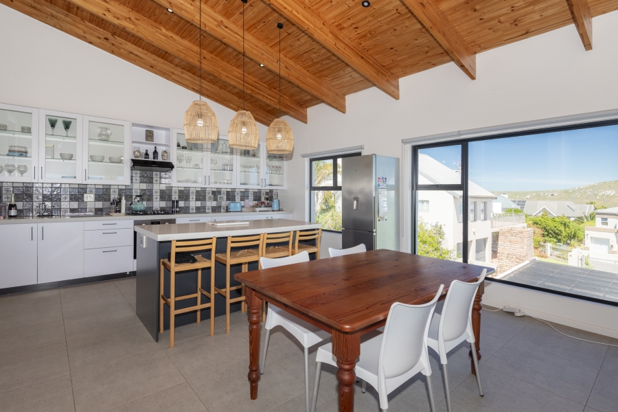 5 Bedroom Property for Sale in Myburgh Park Western Cape